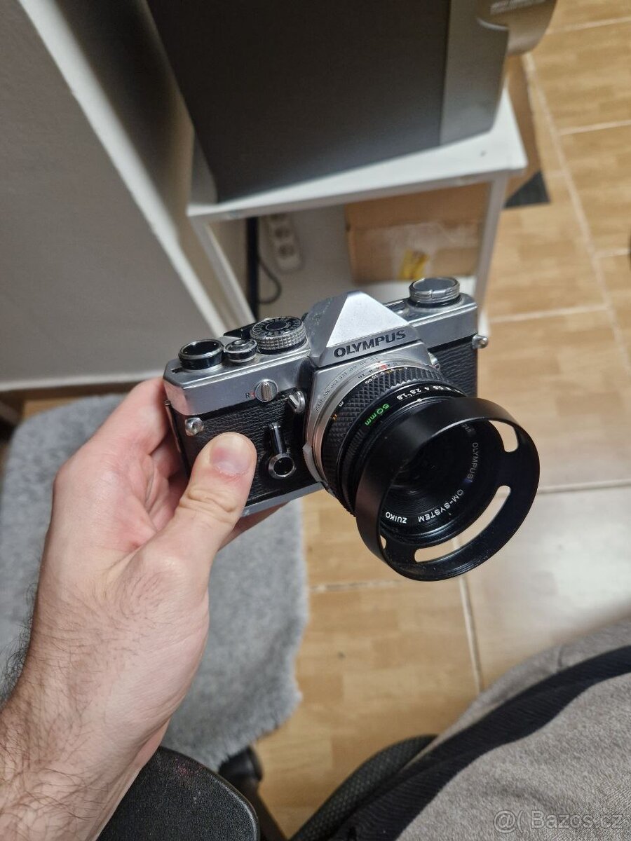Olympus OM1 (fungující ale spíše na díly)