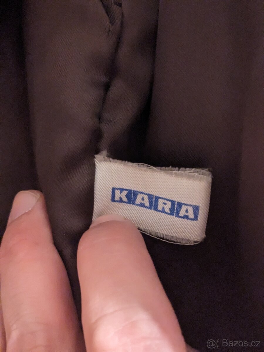 Zimní dámský kabát z kožichu polárního psa