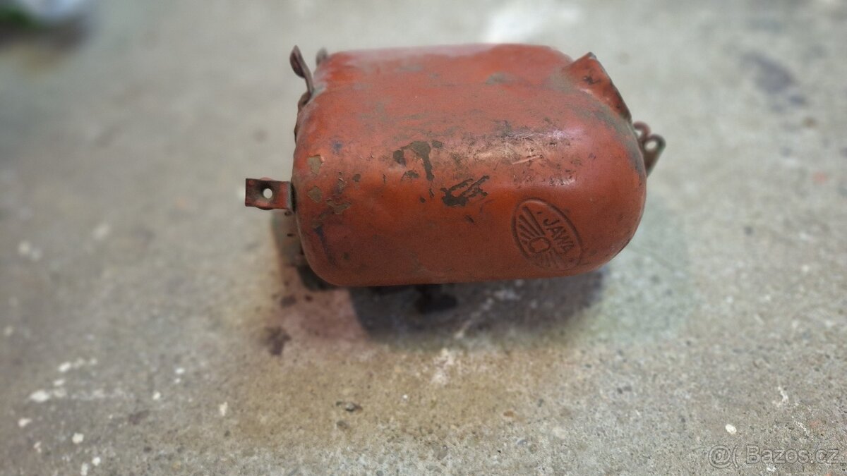 Prodám originální nádrž na Jawa 550/555