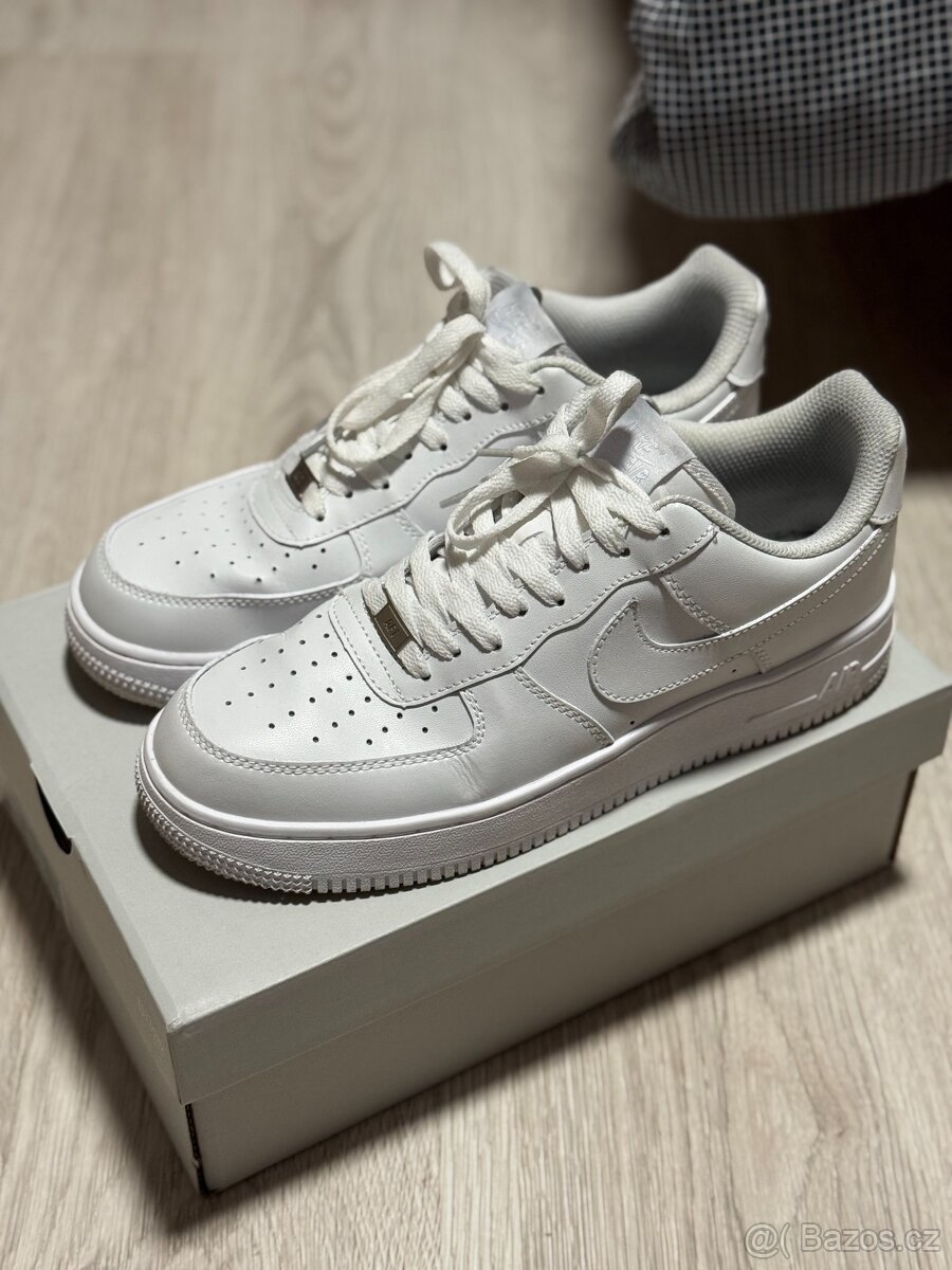 Nike Air Force 1 bílé 43EU