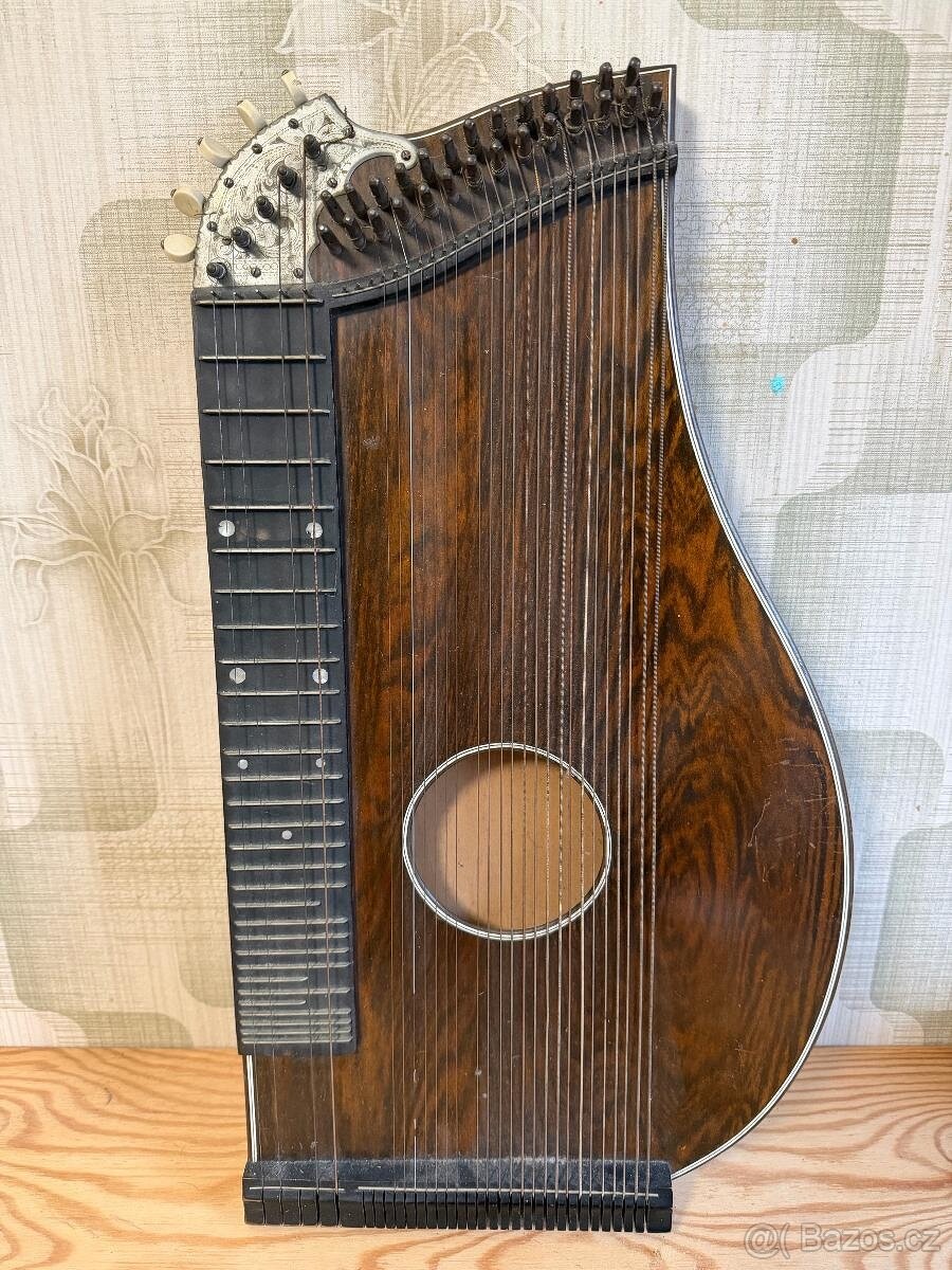 Starožitná koncertní citera