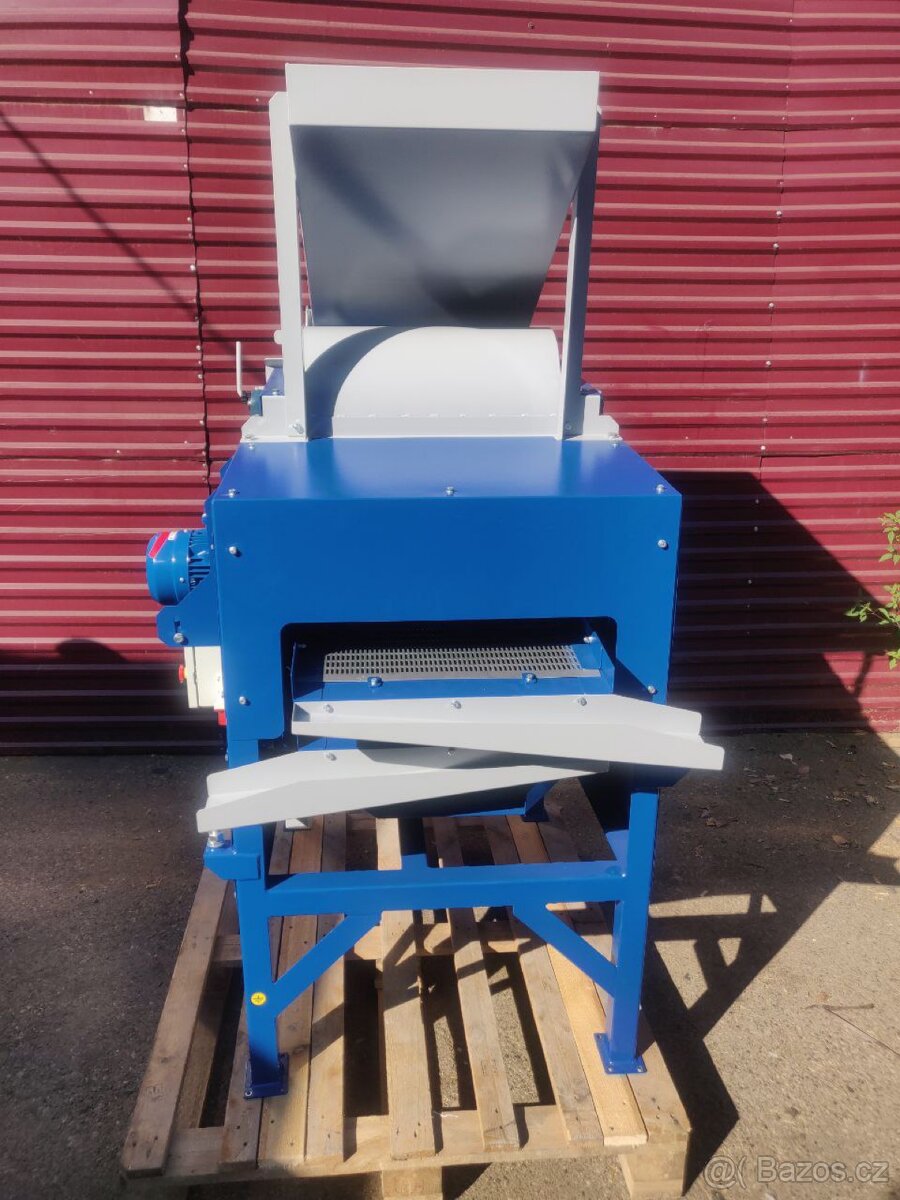 Sítový čistič obilia UKS 0.6