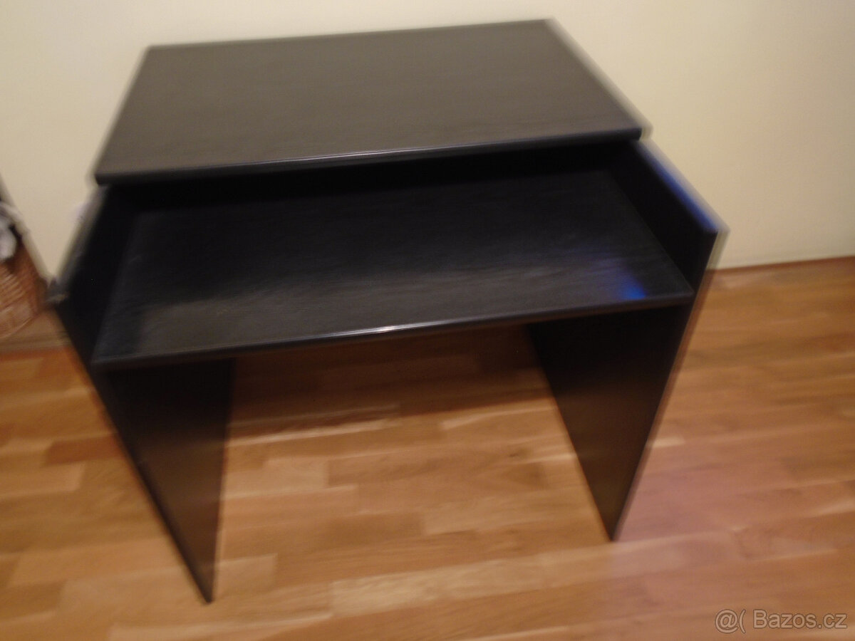 Počítačový stolek, PC stůl - zachovalý, robustní