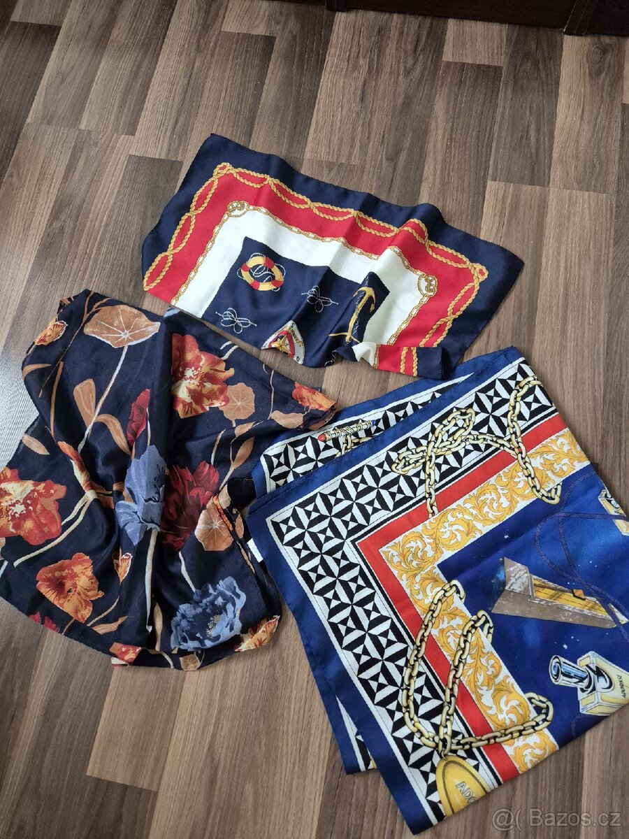 3x dámský šatek na krk