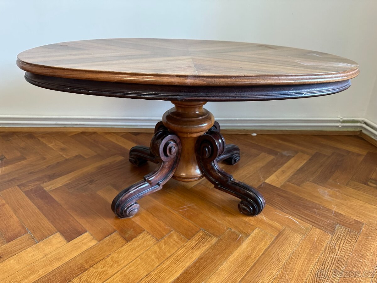 Konferenční stůl - ovál