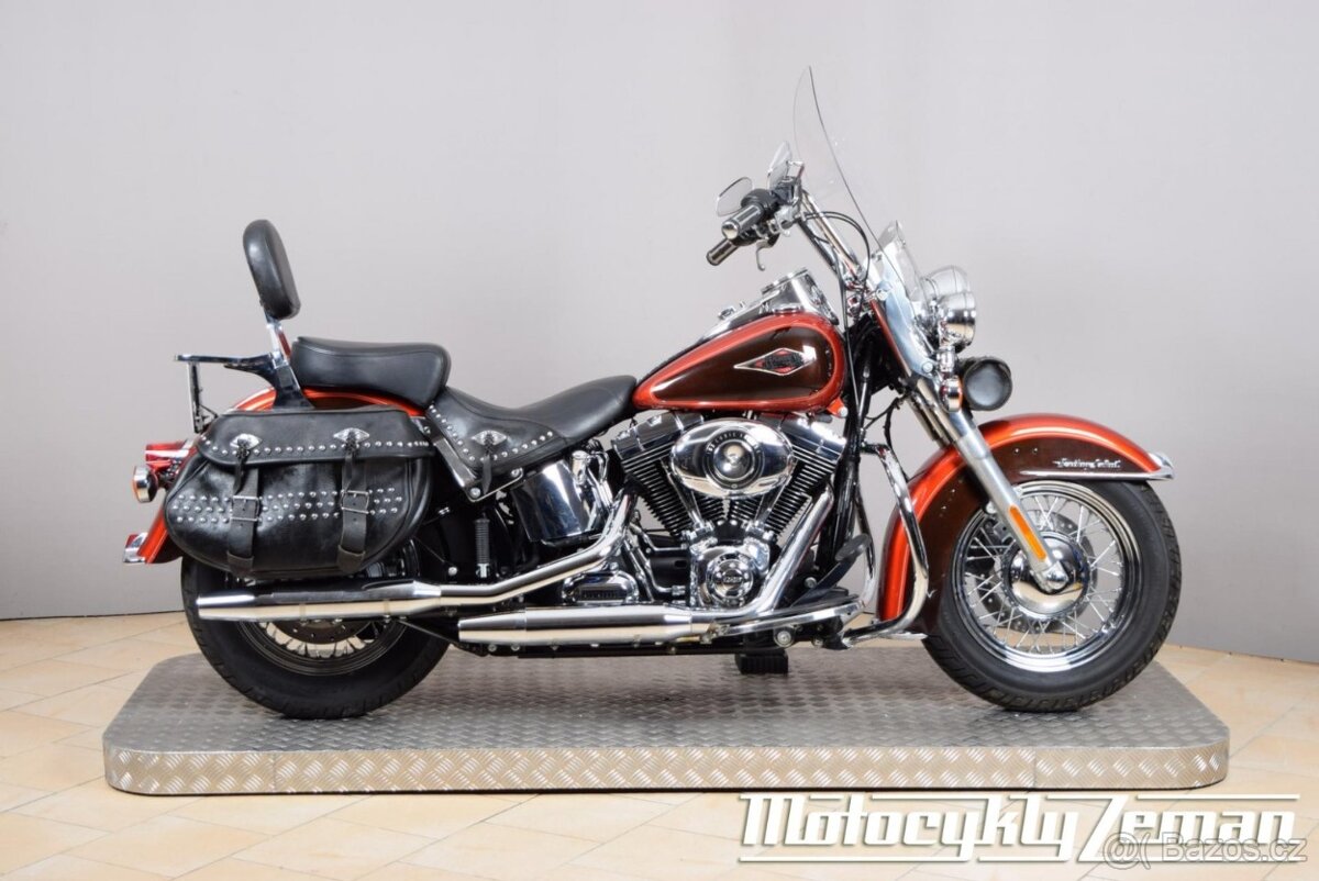 Harley-Davidson FLSTC Heritage Softail Classic 2013