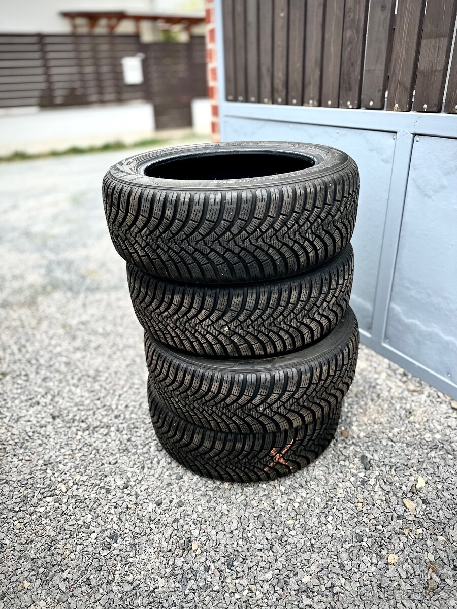 215/55 R18 99V zimní pneu