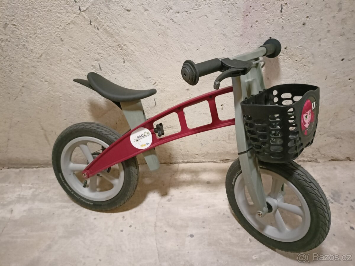 Odrážedlo FirstBIKE Street Red