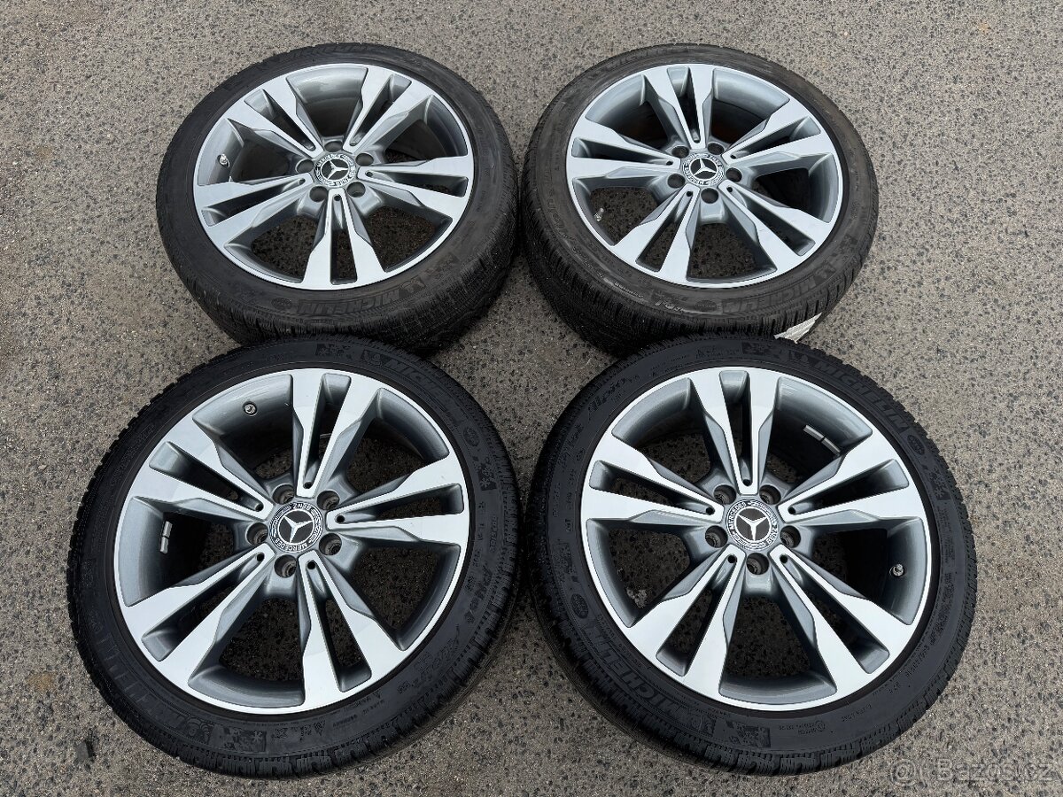 Mercedes r18 alu kola r18 5x112 Dvourozměrná Michelin Alpin