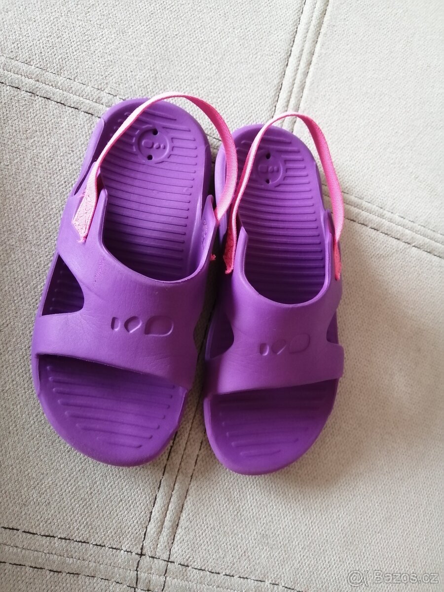 Sandálky Decathlon 27/28