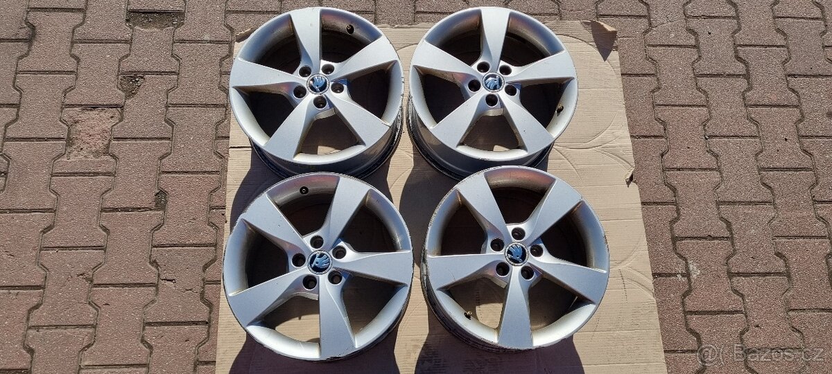 Alu kola originál Škoda Rapid 5x100 7x16 ET46 5JA 601 025 A