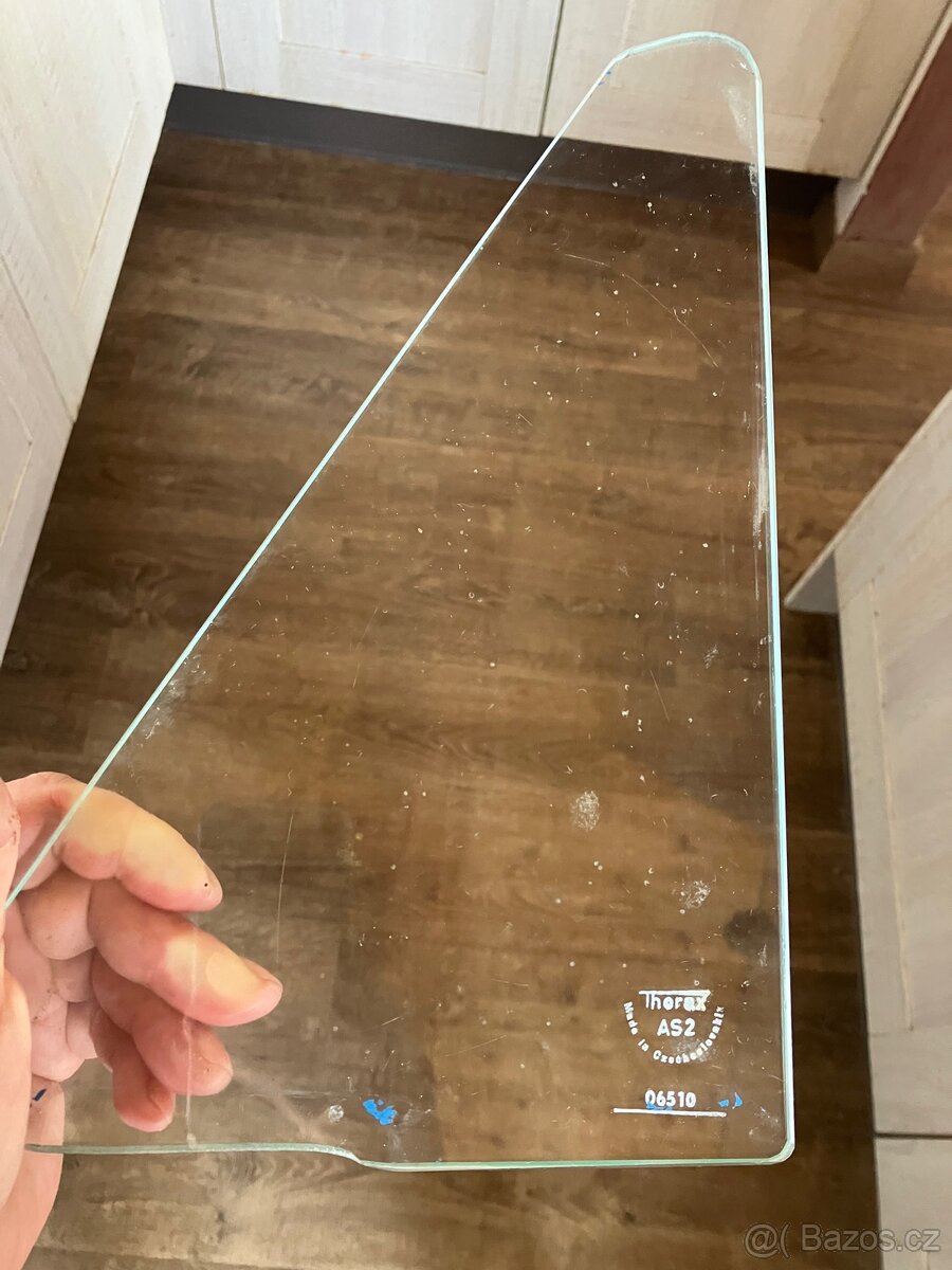 Skla do dveří na Škodu MB původní