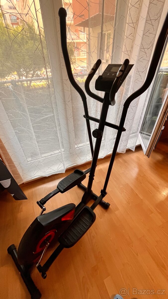 Eliptický trenažer