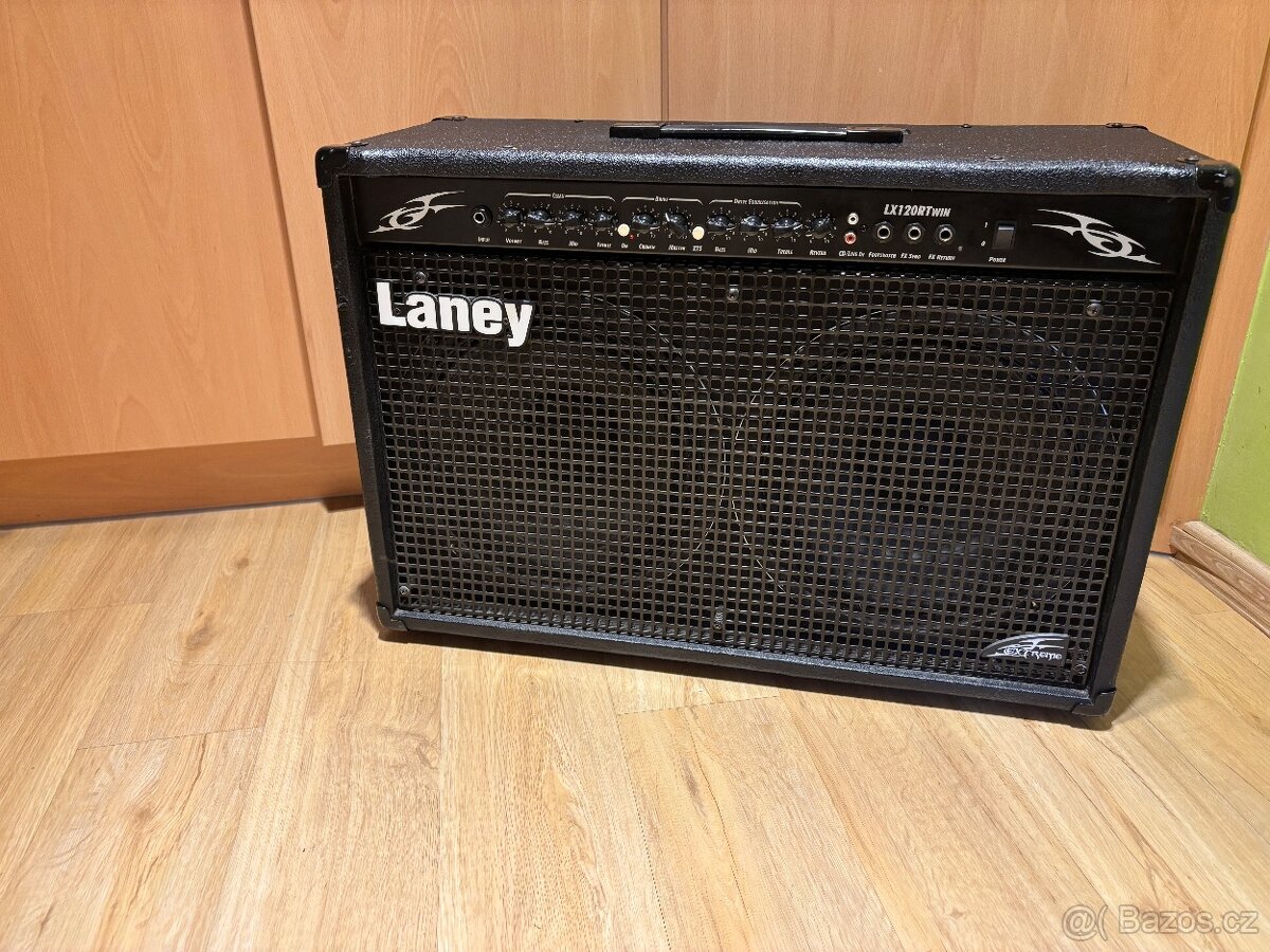 Kytarové kombo Laney LX120RTwin