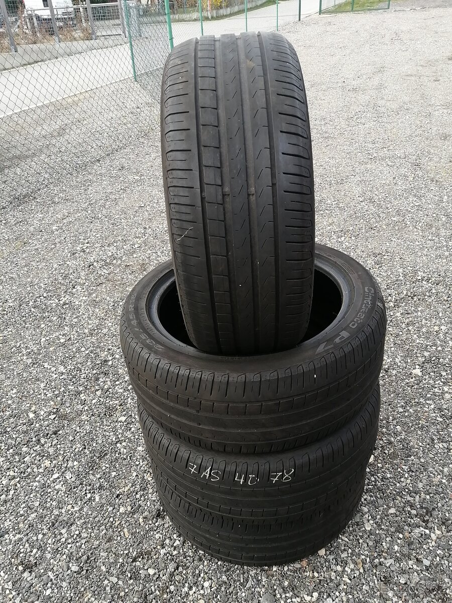 Pirelli Cinturato P7, 235/45 R18, 94W vzorek 3,5mm.