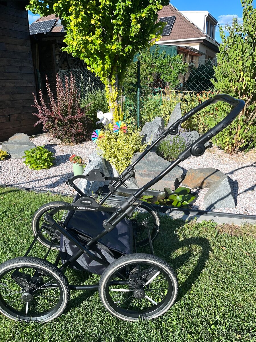 Kočárek baby merc, houpací podvozek