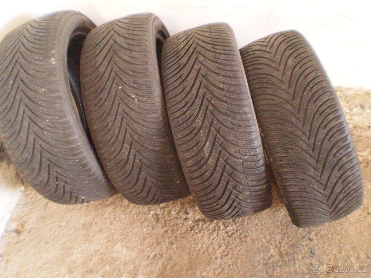225/45r18