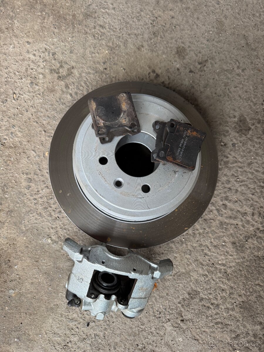 Zadni brzy peugeot 406