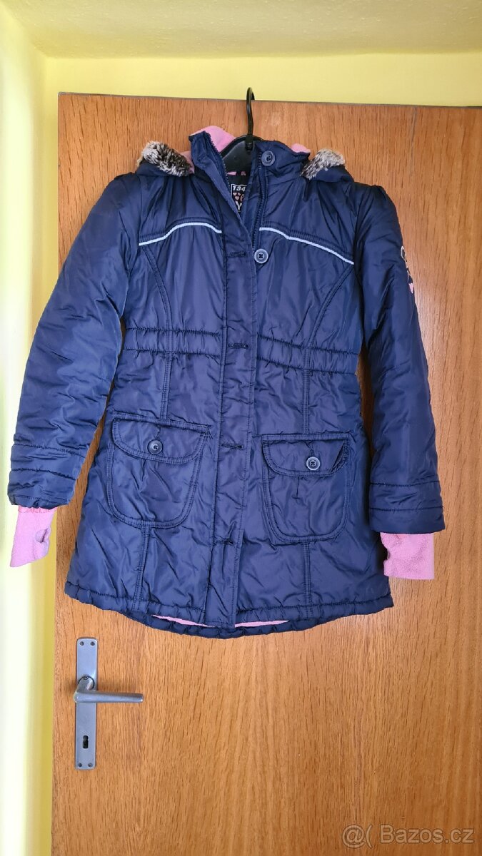 Dívčí zimní kabátek vel 134-140