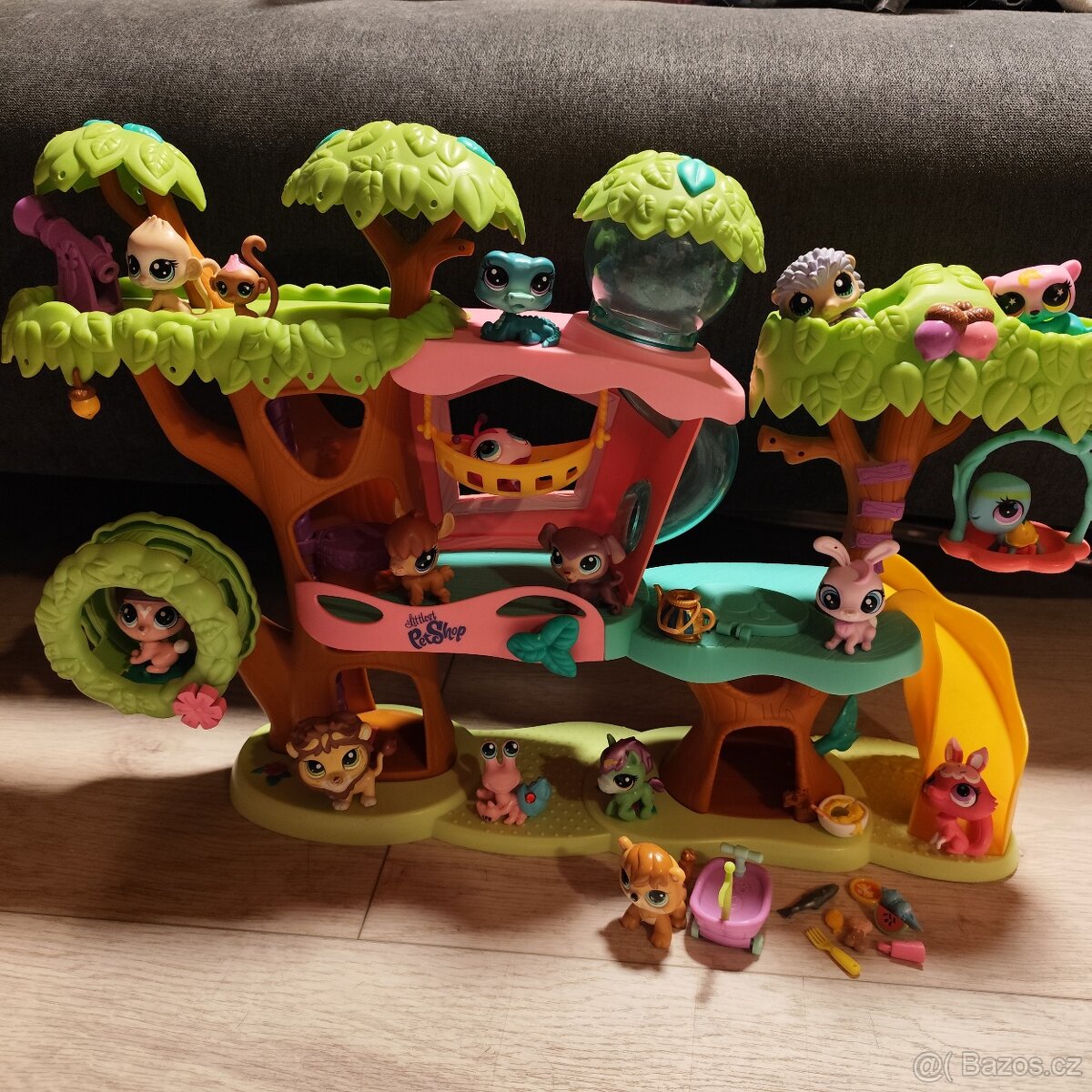 LPS stromový domeček zvířátka a doplňky