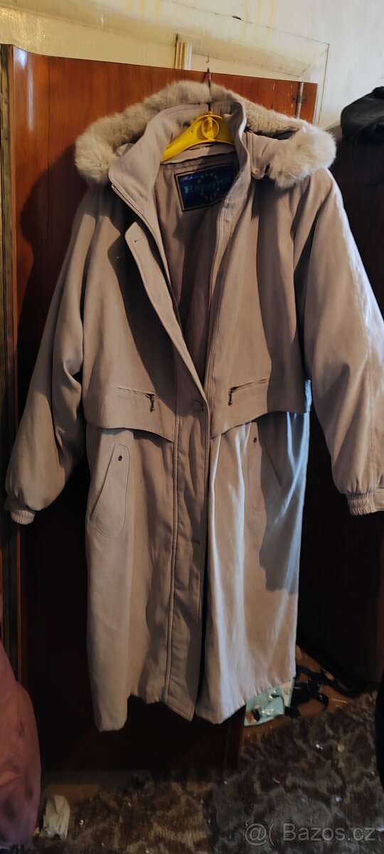 Dámský prošívaný kabátek