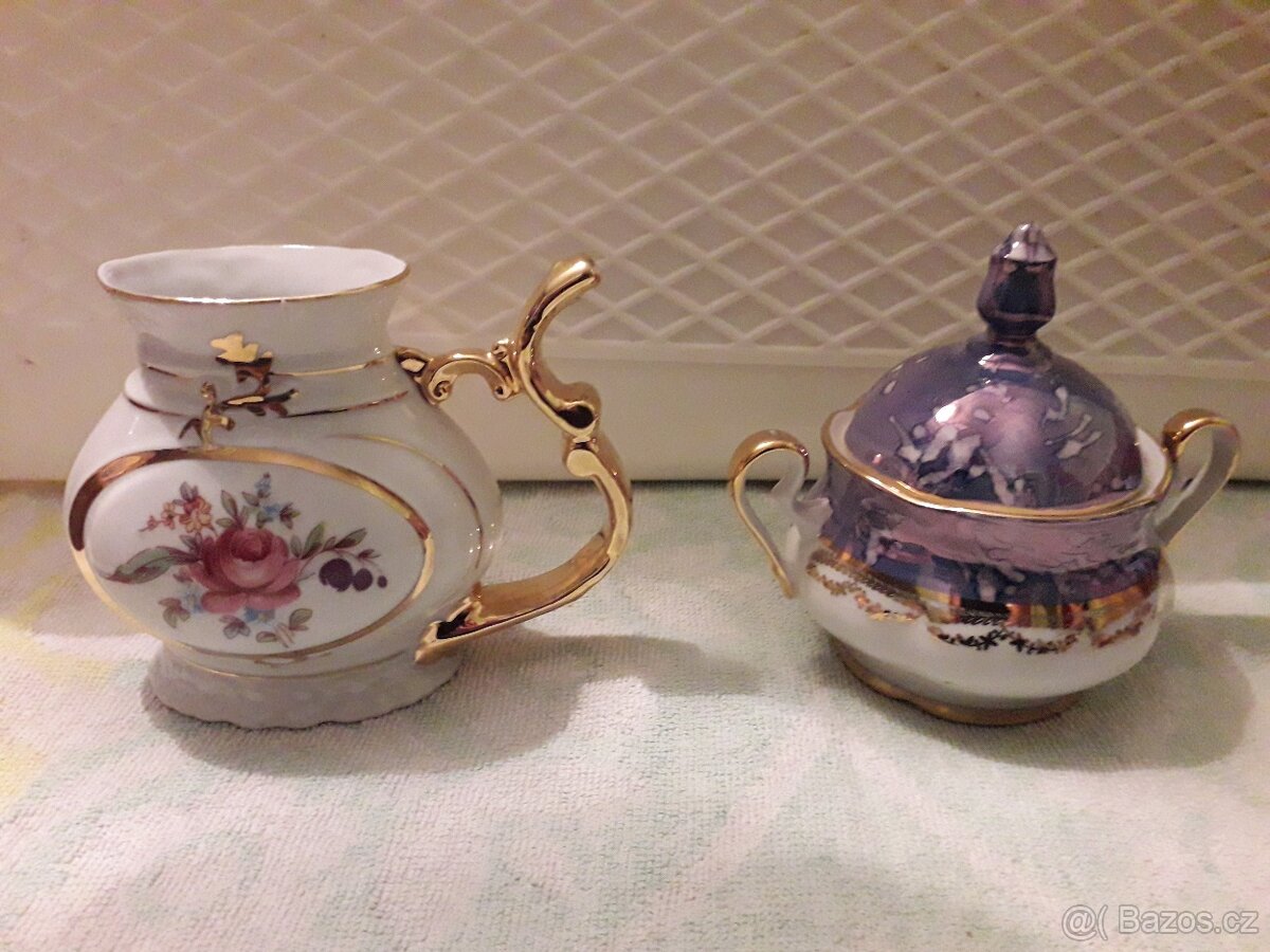 Prodám různé porcelánové a skleněné cukřenky, dózy, hrnky.