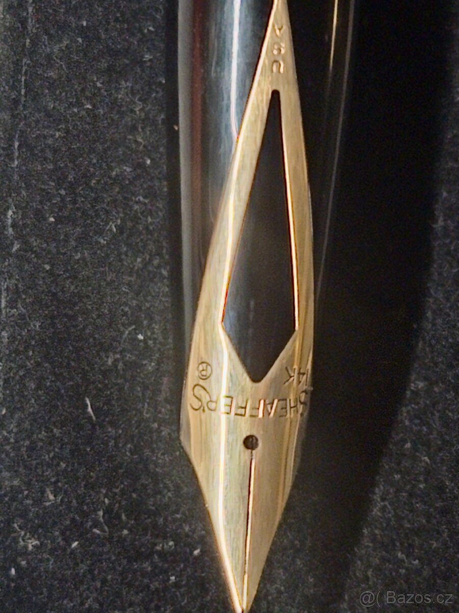 – Sheaffer Imperial VIII (USA, 14K)