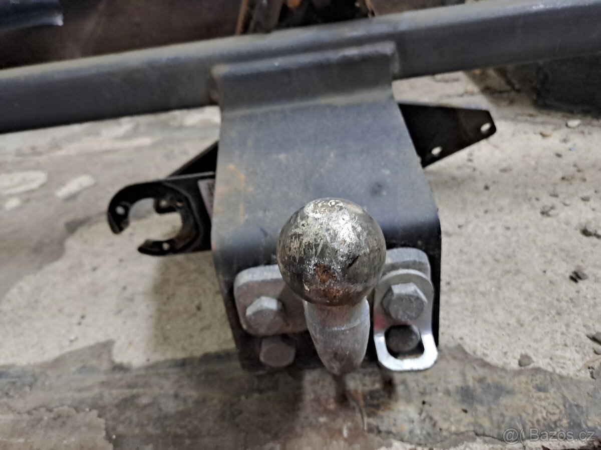 Lad niva tažné zařízení