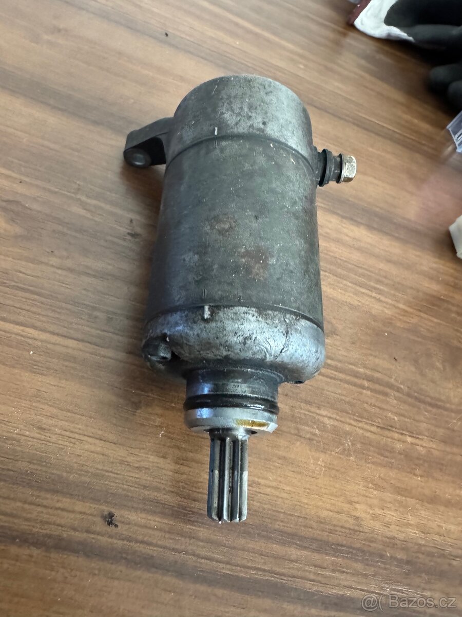 Startér Suzuki sv 650