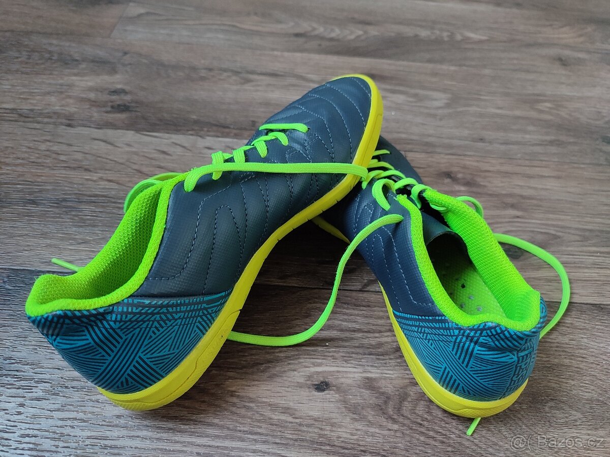 Dětské boty do tělocviku vel.37