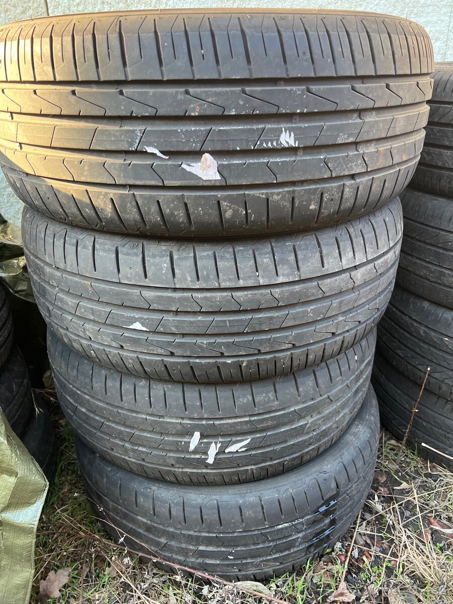 215/55/17 Hankook