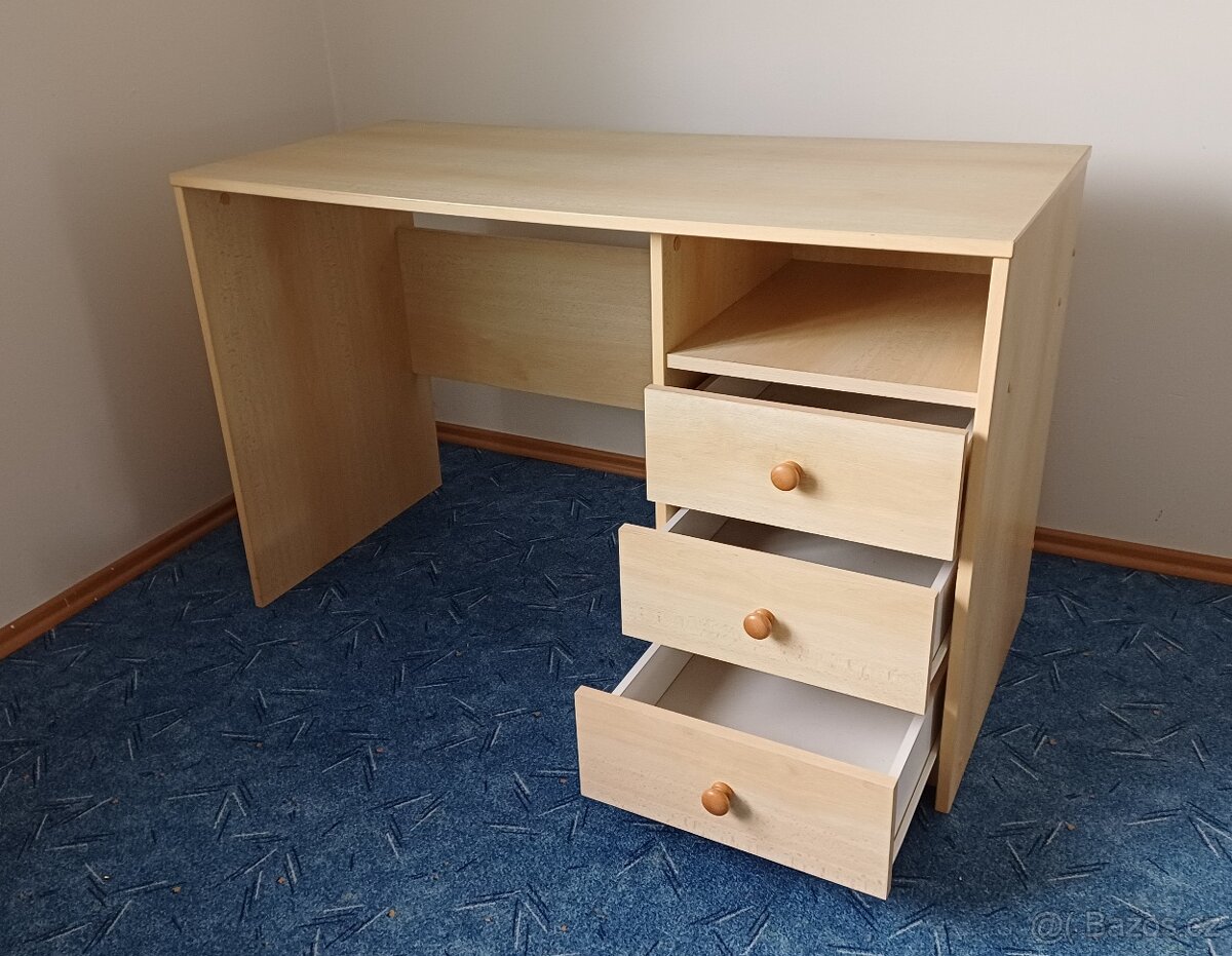 Psací stůl se 3 šuplíky