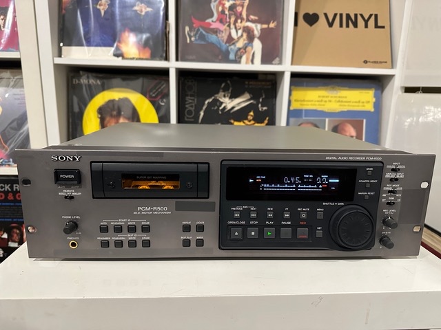 Sony PCM-R500 DAT recorder