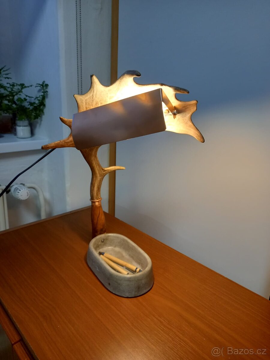 Lampicka z paroží