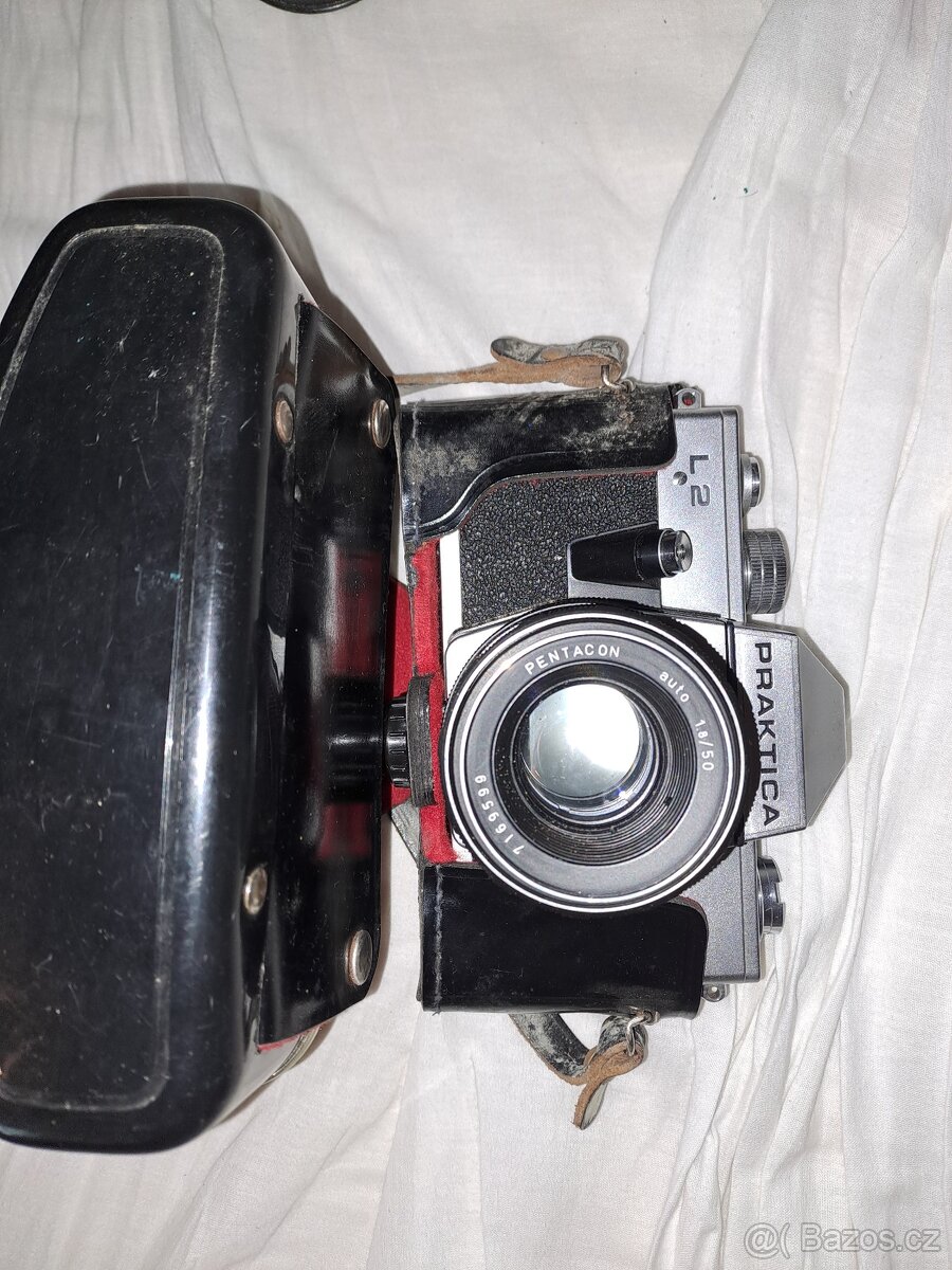 Prodám starý fotoaparát Practica L2