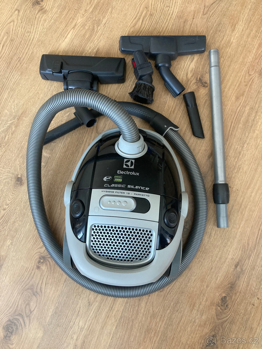 Vysavač Electrolux Classic Silence ECS52B