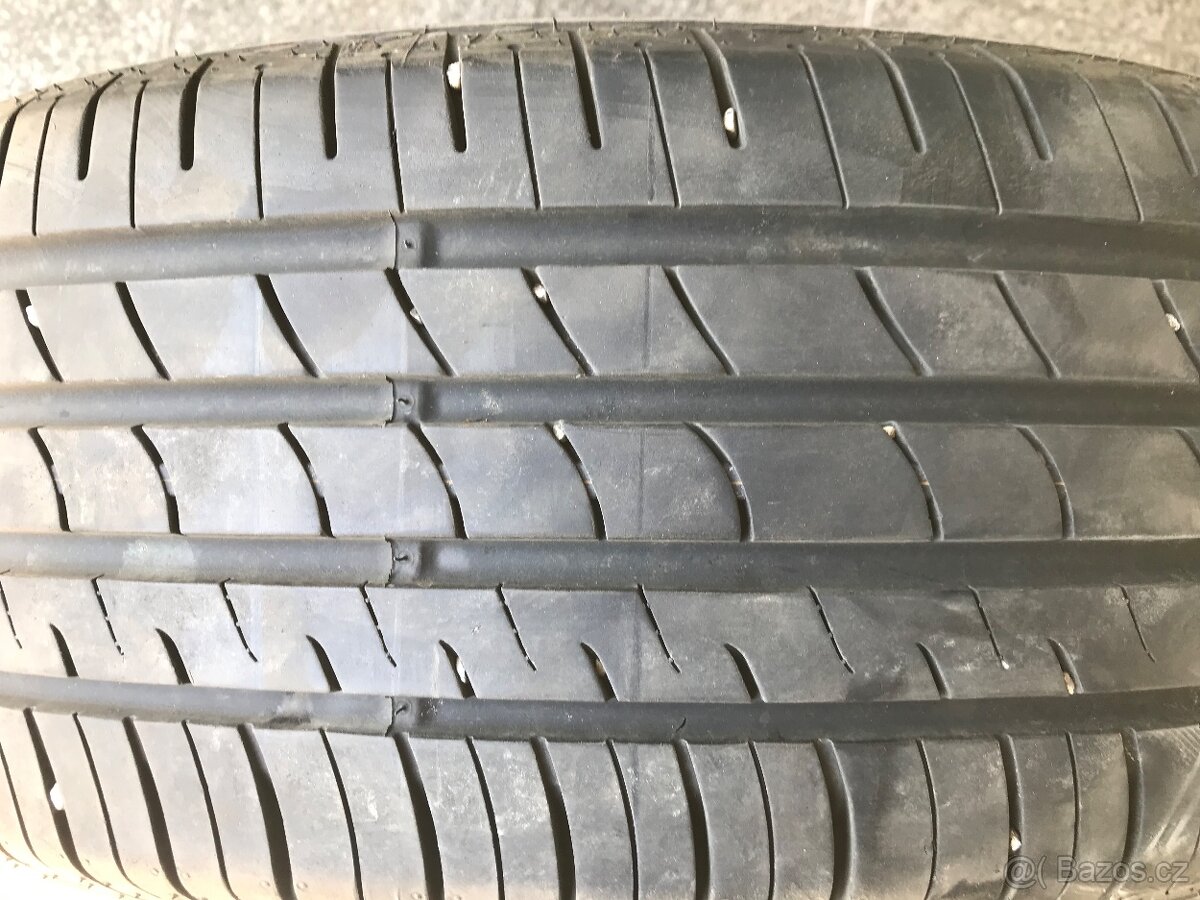 225/60-18