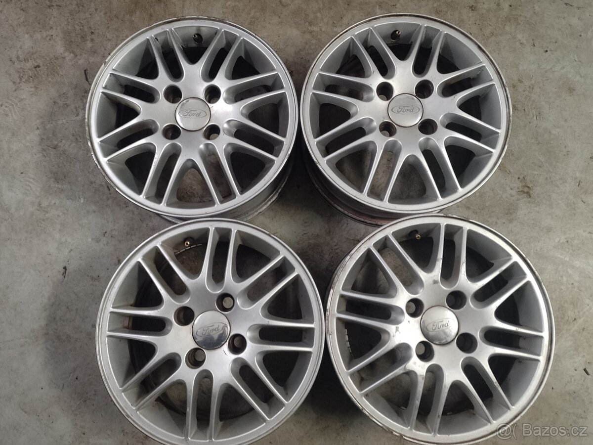 AL kola Ford Focus