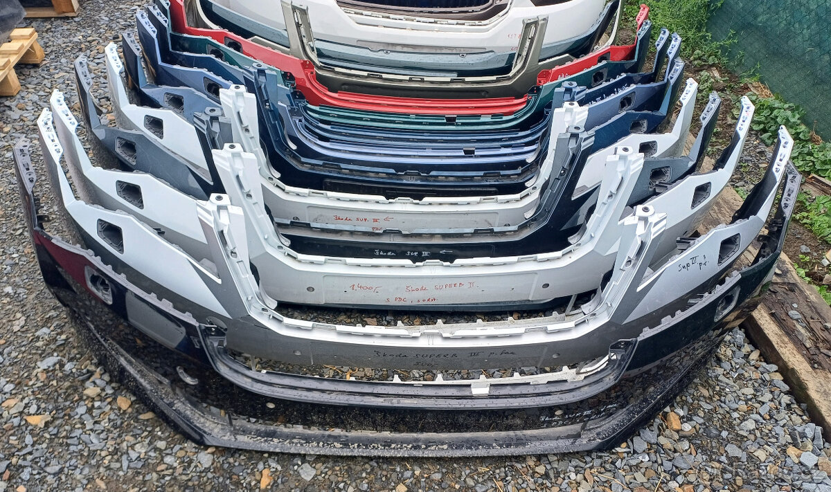 Přední nárazník Škoda SUPERB III