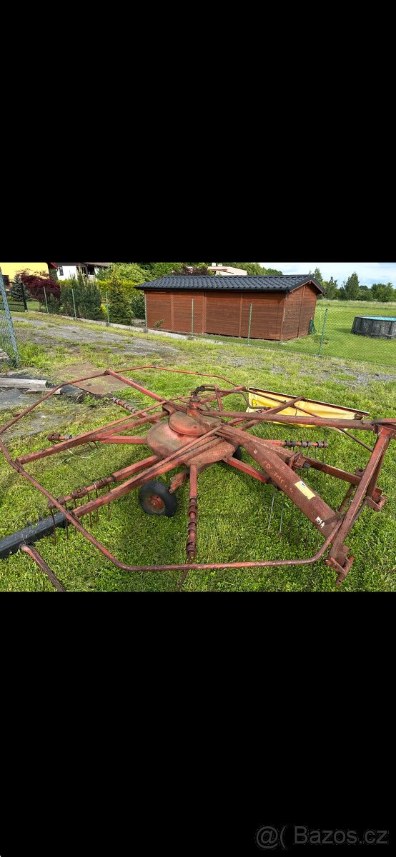 Zhrnovač sena pottinger