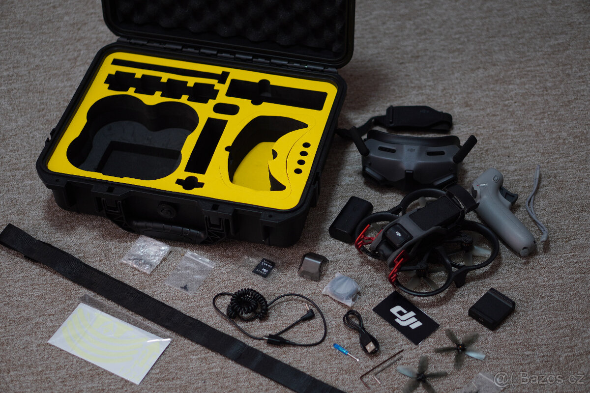 DJI Avata Combo - Goggles 2, Motion Controller, kufr,...