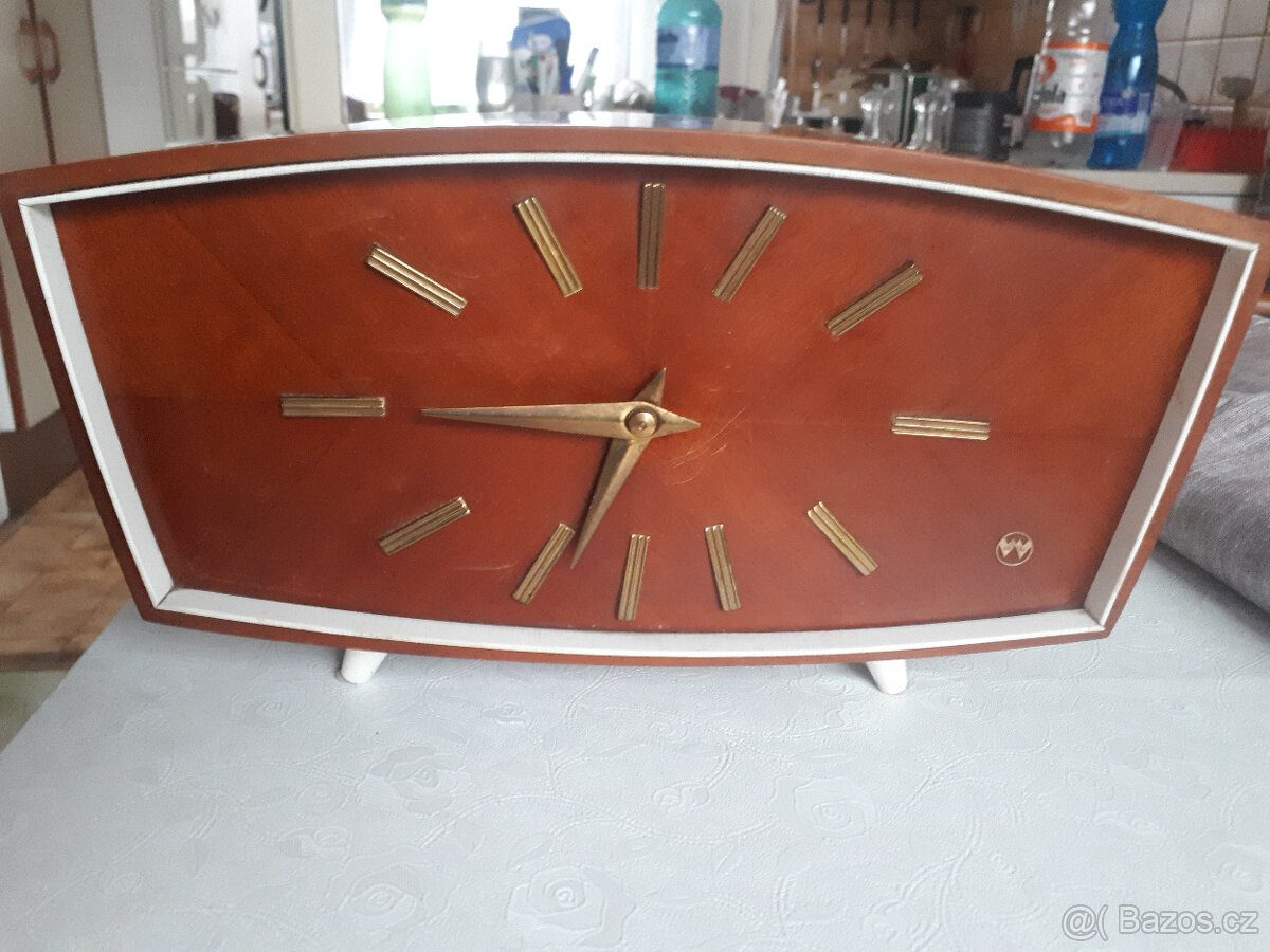 Prodám retro hodiny r. 1964