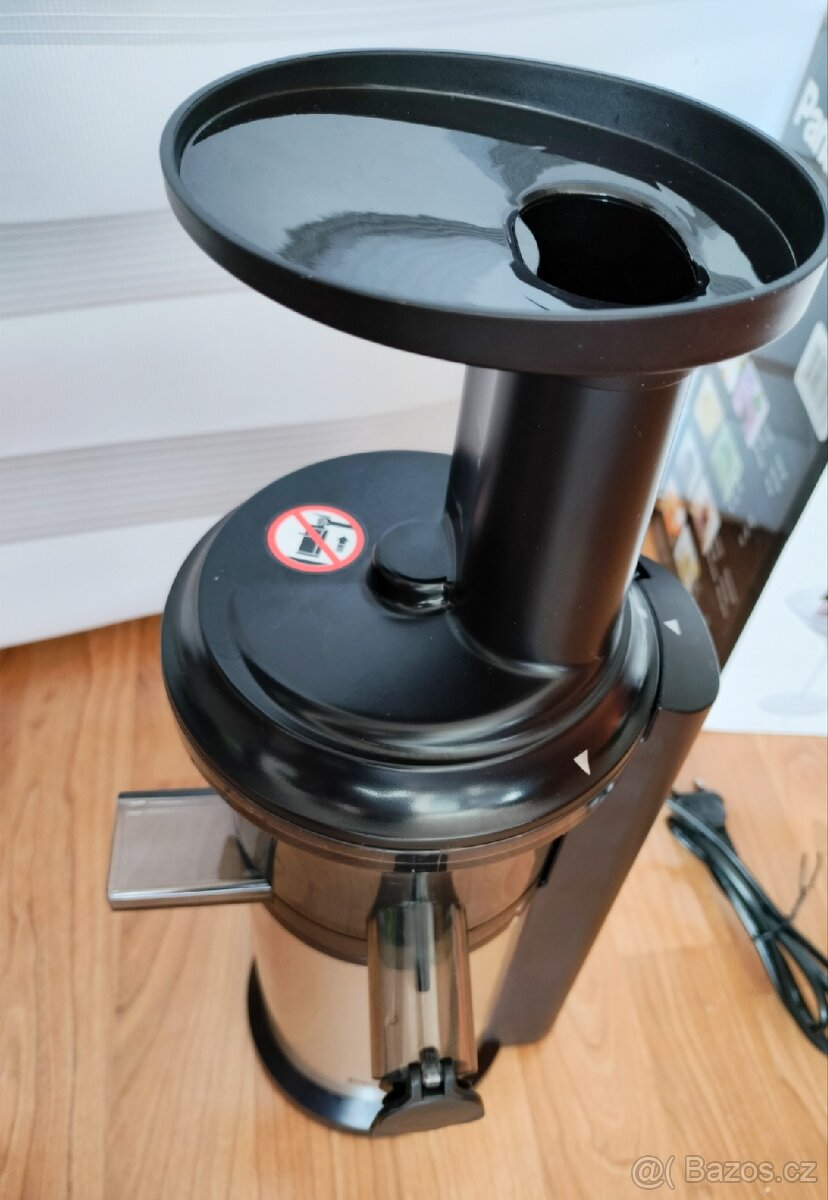 Šnekový odšťavňovač Panasonic MJ-L500