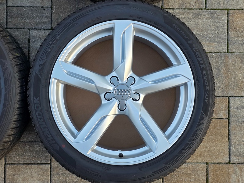 zimní originál AUDI Q5 8R 8,5x20" 5x112 s pneu 255/45 R20