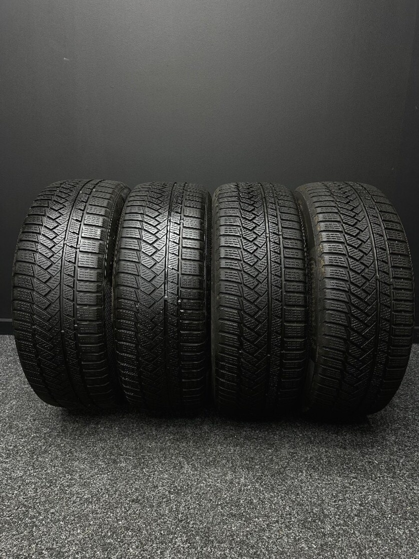 Sada pneu Continental 215/55/18 95T