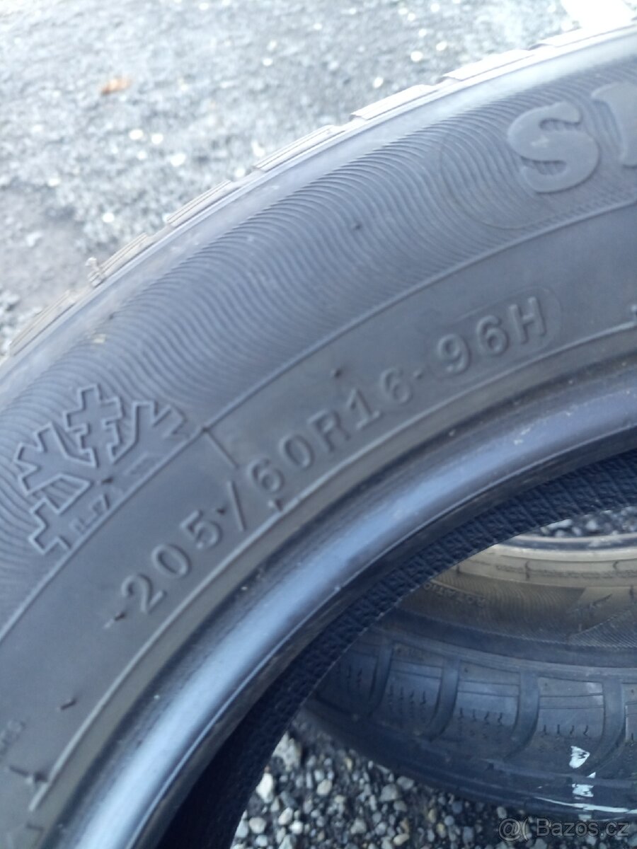 2x zimní 205/60 R16