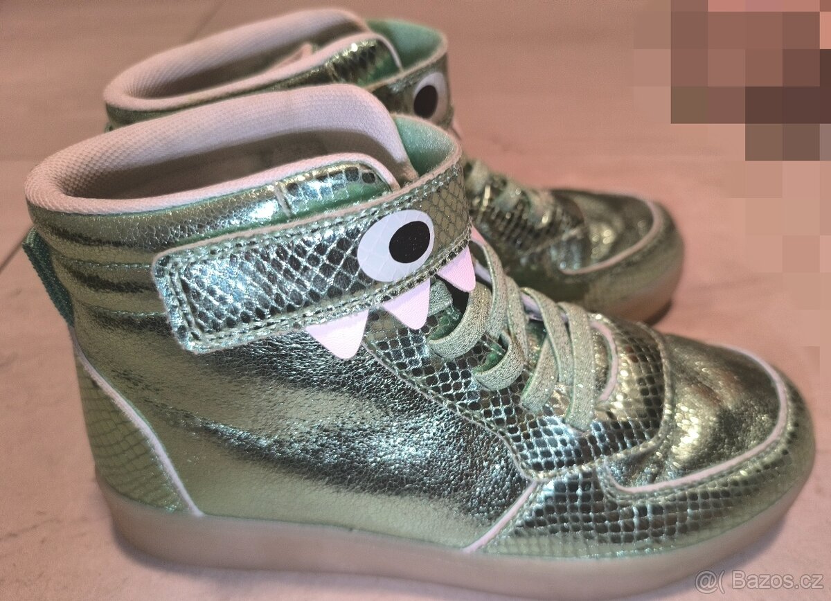 Svítící boty s dinosaurem