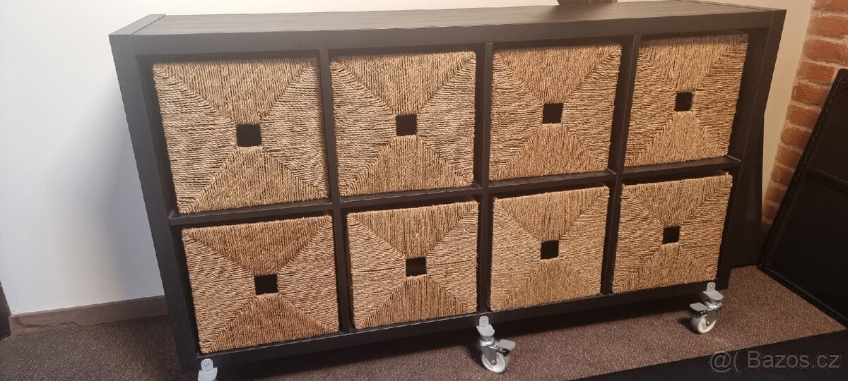 Skříňka na kolečkách Kallax