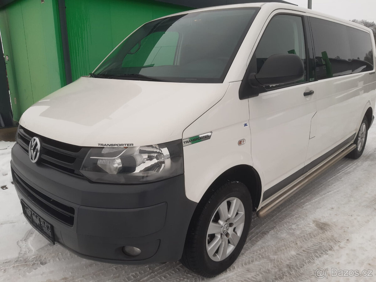 VW Transporter T5 facelift 2,0 ,soft VW 85kw, 2012, 9míst