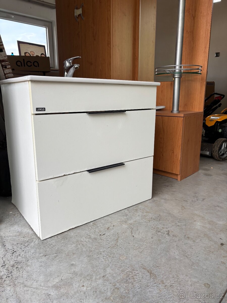 Umyvadlo se skříňkou